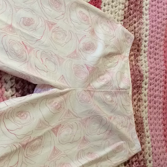 Capri Pants - Picture 3 of 3